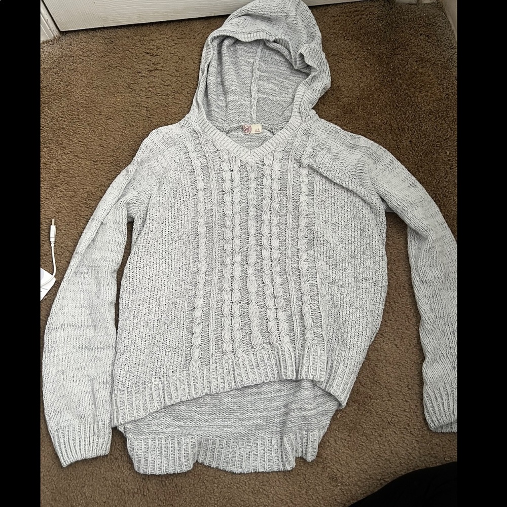 Grayish sweater hoodie